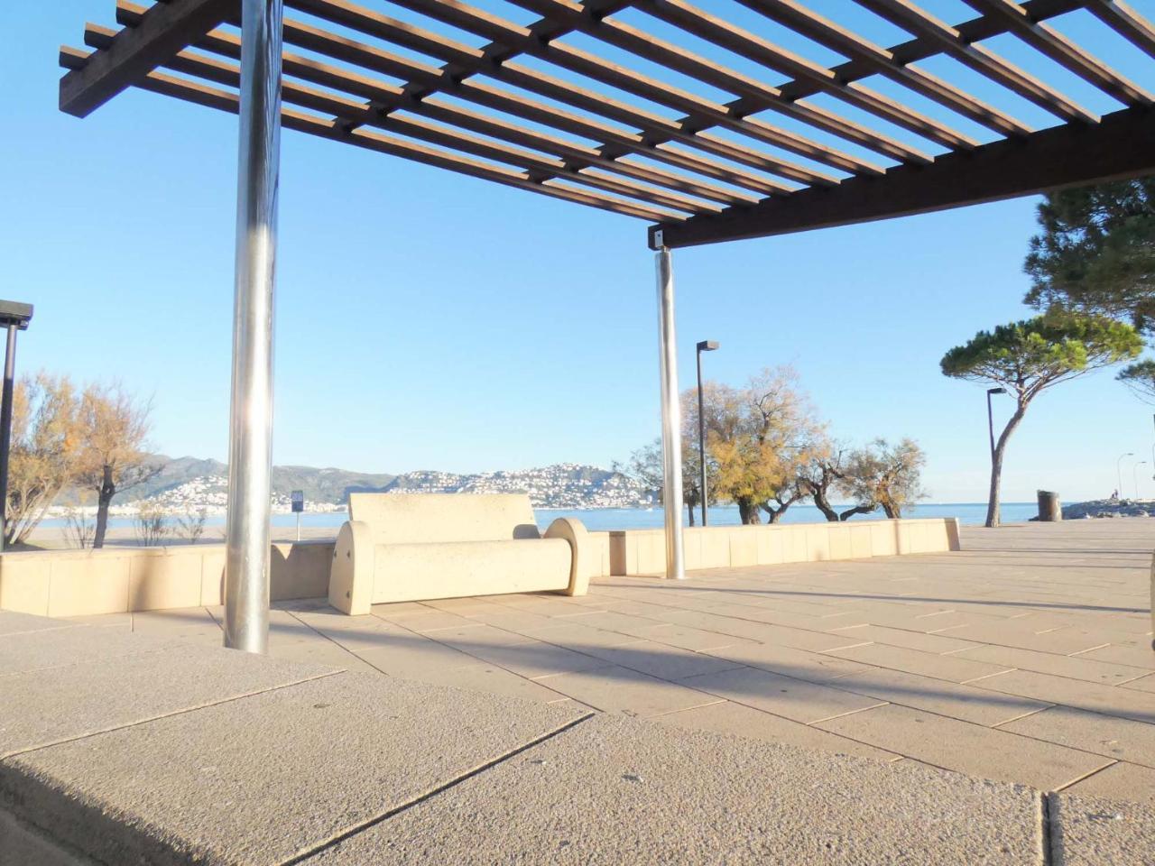Mare Nostrum 132 Roses Exterior foto